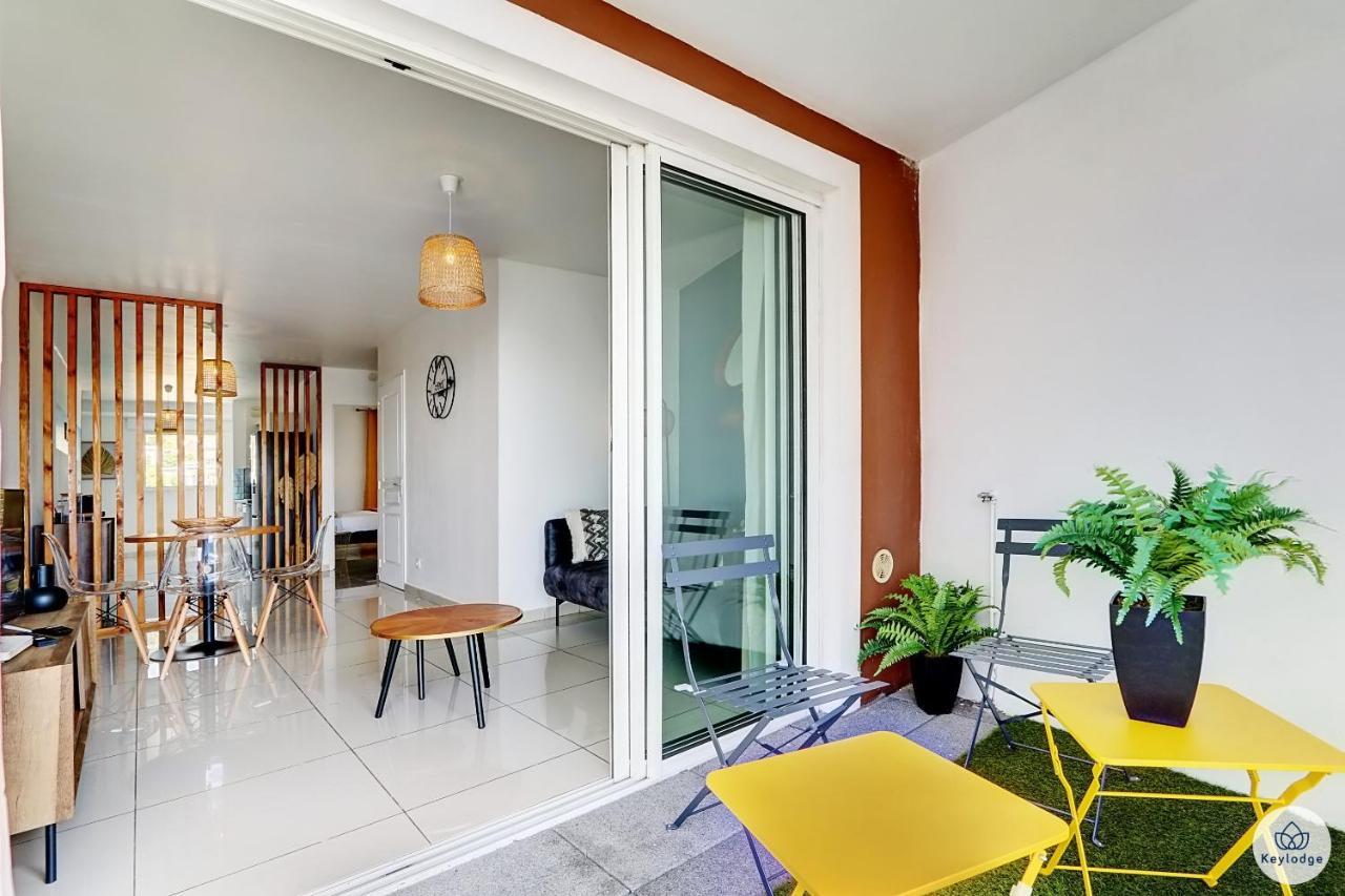 T2 - Iris, Classe 2 Etoiles - Balcon - Proche Centre De 생드니 외부 사진